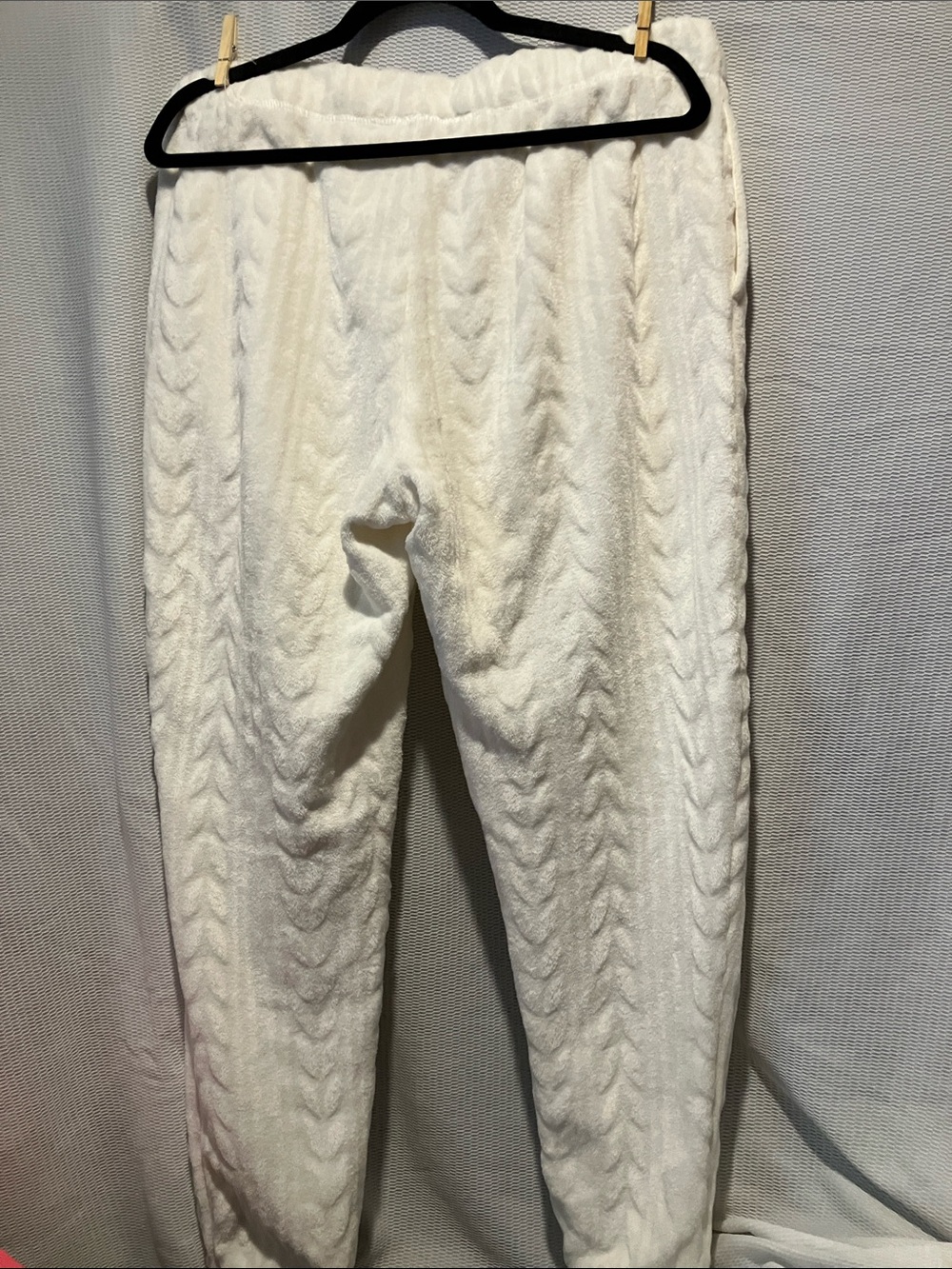 Cozy Cable-Knit Jogger Pants in Cream - Joyspun - Picture 9 of 10